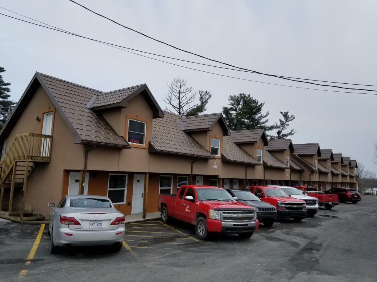 Meilleure Auberge Gatineau Exterior photo